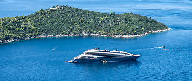 Luxury cruise company
